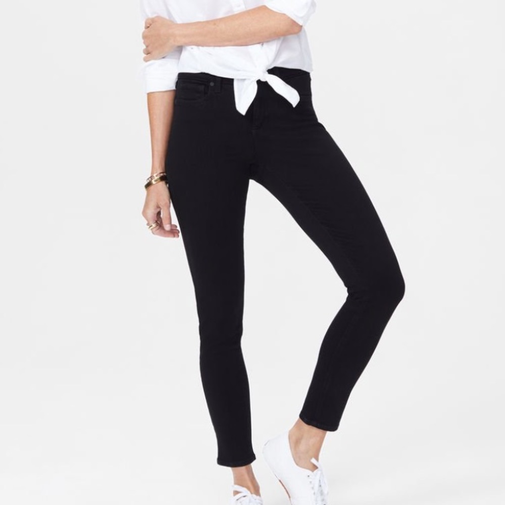 Not Your Daughters Skinny Jeans NWOT